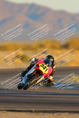 media/Jan-21-2023-CVMA (Sat) [[b9eef8ba1f]]/Race 13 500 Supersport-350 Supersport/